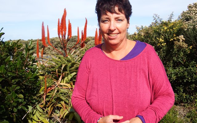 Delana Louw van Pearly Beach wat deur ‘n Mosambiekse Spoegkobra gepik is